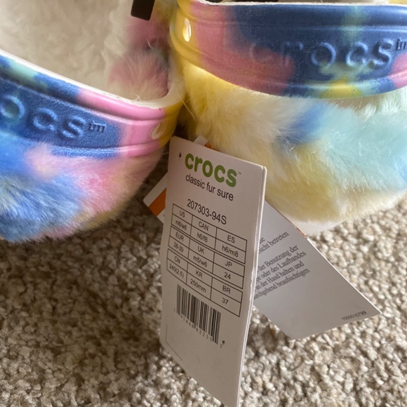 CROCS classic fur sure multicolored M 6 W 8 - Picture 3 of 13